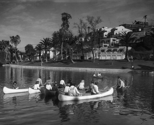 "Learn to canoe" class at Echo Park lake