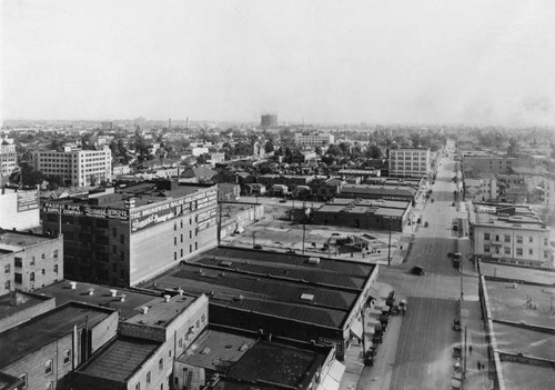 9th Street, east from Main Street