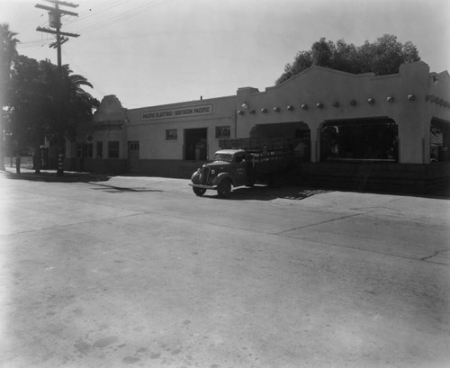 Orange Pacific Electric station