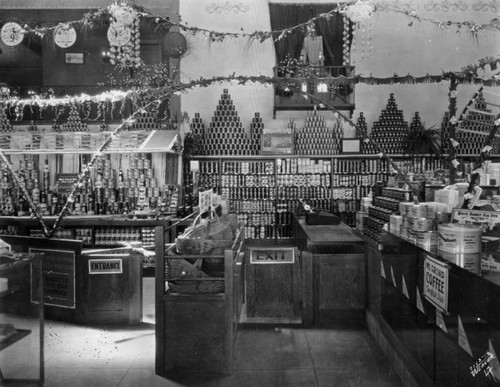 Hattem's Market interior