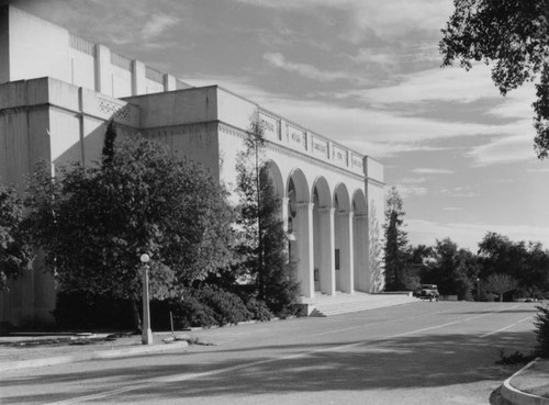 Mable Shaw Bridges Auditorium at Claremont