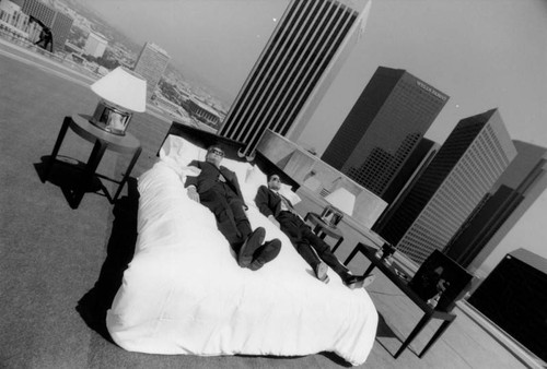 Bonaventure Hotel, a mattress demonstration