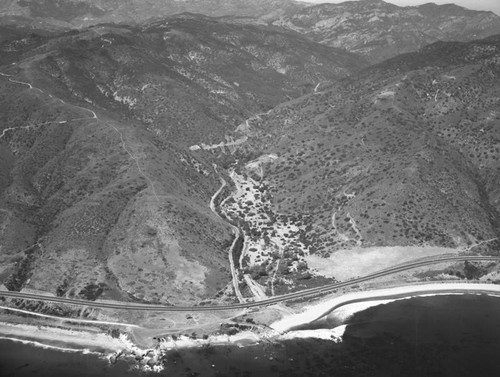 Leo Carrillo State Park, Pacific Coast Highway, looking north