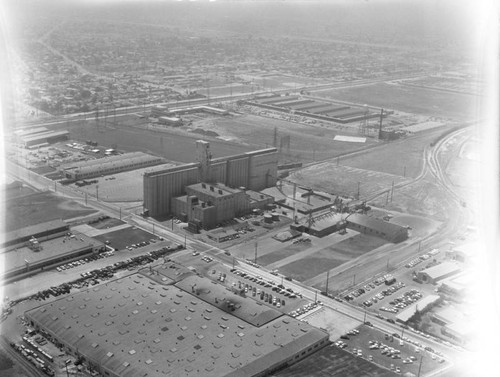 California Malting Co., Central Manufacturing District, looking southwest