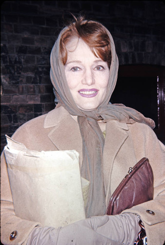 Constance Cummings in London