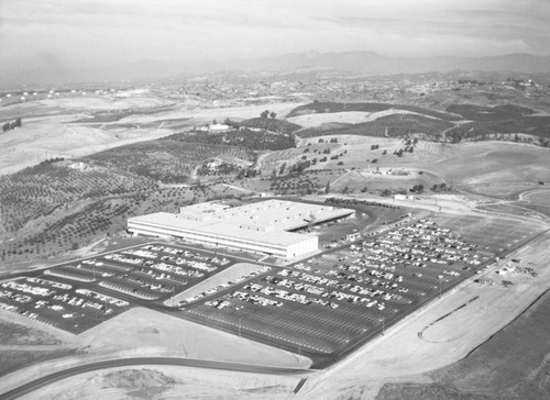 Hughes Aircraft, Coyote Hills plant, looking northwest