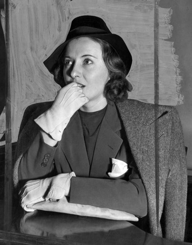 Barbara Stanwyck in court