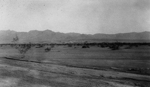 Stovepipe Wells sand dunes in Death Valley