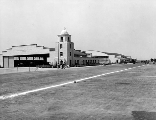 California Aerial Transport School, Mines Field