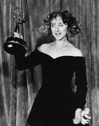 Carol Kane wins Emmy