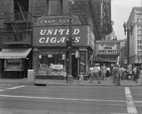 View of the intersection at Hill and 6th