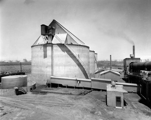 Large storage tank