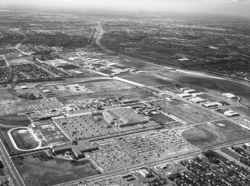 Ford Motor Co. Mercury Plant, Pico Rivera, looking west