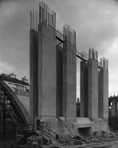 Bridge construction, Pasadena