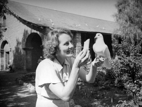 Ethel Schultheis, San Juan Capistrano