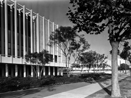 L.A. County Museum of Art, side view