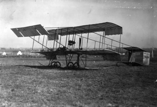 Paulhan's biplane on the ground