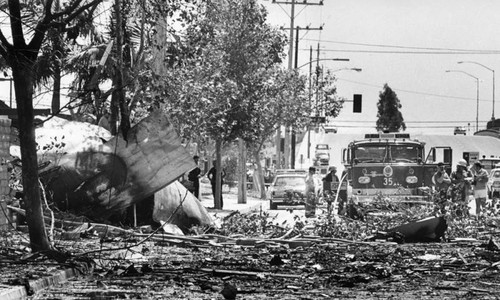 Wreckage of Aerome´xico collision, Cerritos