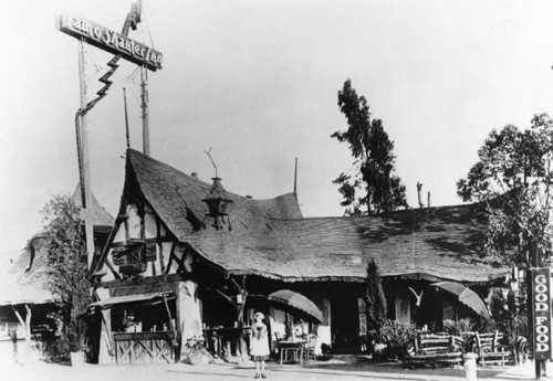 Tam O'Shanter Inn, exterior