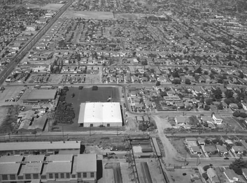 Hooper Avenue, Central Avenue and 109th Street, looking north