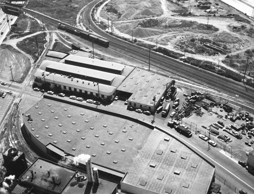 Masonite Corp., Rio Vista Avenue, looking south