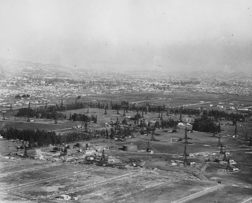 Wilshire district looking east, aerial