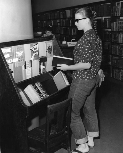 Library patrons, Hollywood Branch, view 1