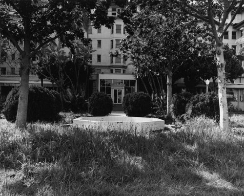 Ambassador Hotel and fountain, facing west