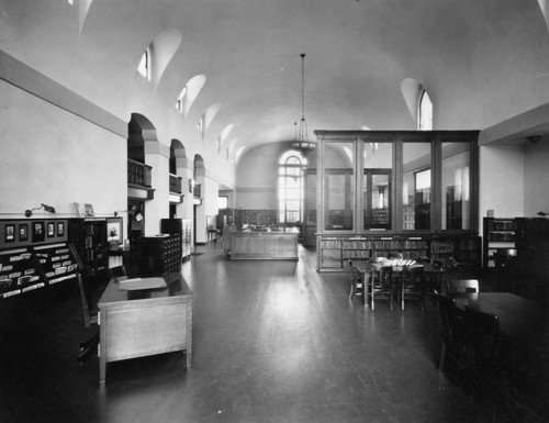 San Pedro Branch Library, interior