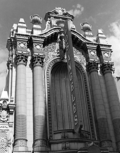 Sculptured exterior, Los Angeles Theatre