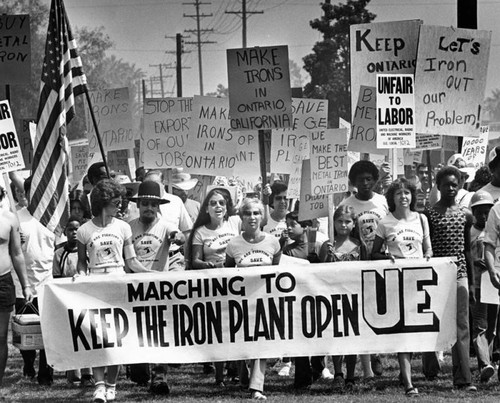 Rally to keep Ontario's Iron Plant open