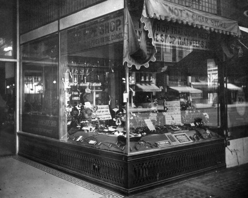 John's Pipe Shop