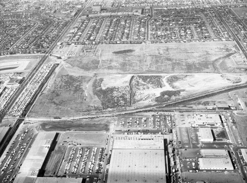 Crenshaw Drive-In, Hawthorne, looking north