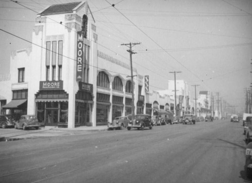 Moore Machinery Company on Santa Fe