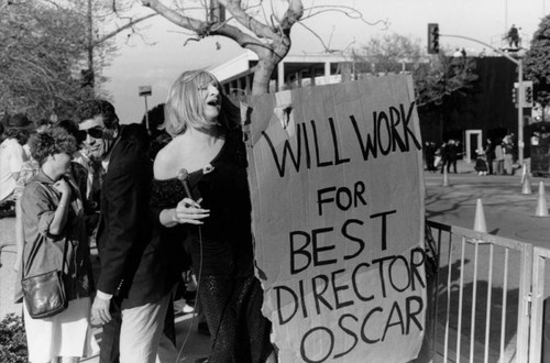 Streisand impersonator protests at Academy Awards