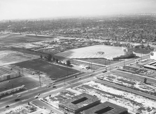 Lakewood, Carson St. and Cherry Ave., looking southwest