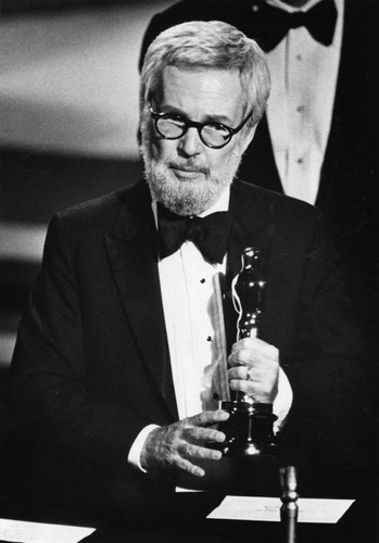 Robert Benton receives Oscar