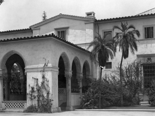 Exterior view, Atheneum at Cal Tech