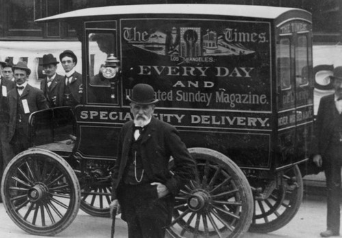 Los Angeles Times truck