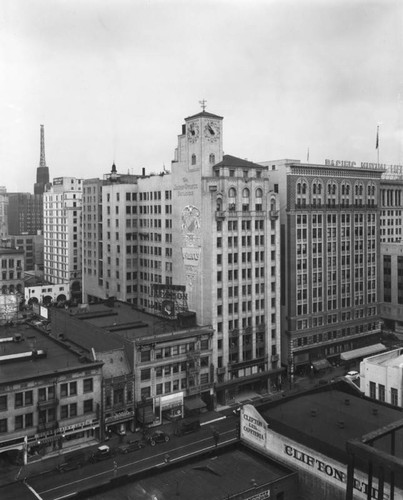 Oviatt Building