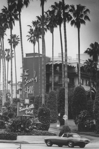 Beverly Hills Hotel, exterior