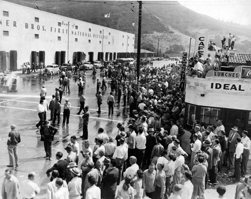 Film industry strike Warner Brothers' Studio, view 1