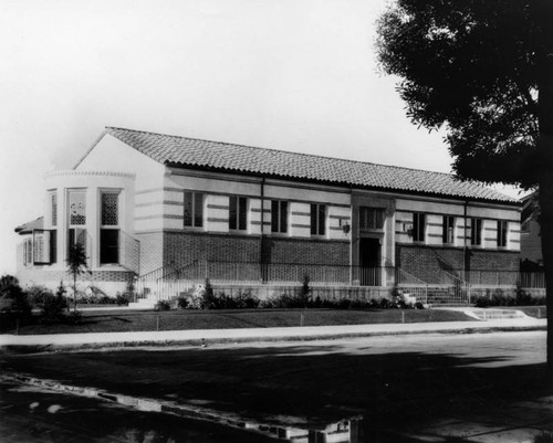 Washington Irving Branch Library