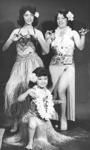 Hula instructor Nalani Maldonada and daughters