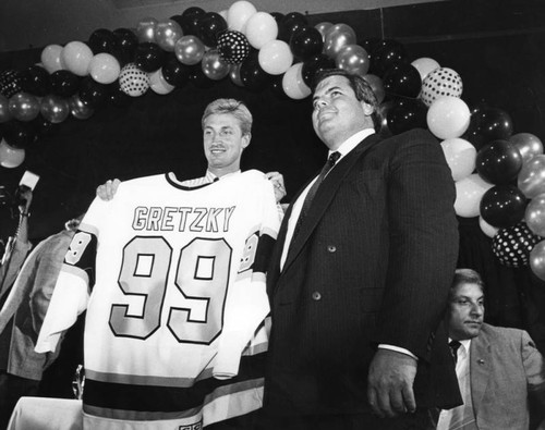 Gretzky comes to Los Angeles