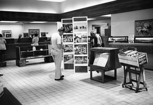 History display, Santa Paula