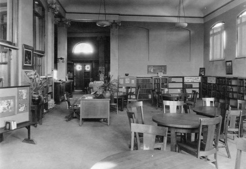 Arroyo Seco Branch Library, interior