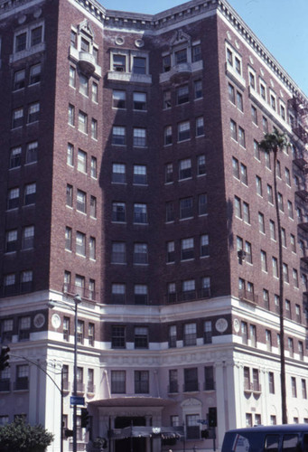 Talmadge Apartments