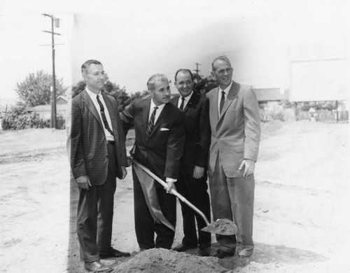 Groundbreaking for Mark Twain Branch, view 3