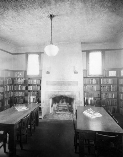 Reading room at Vernon Branch Library